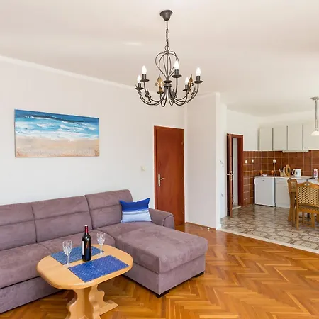 Apartment Enzian Mlini